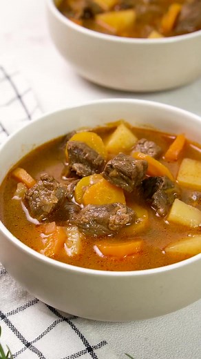 This hearty and delicious gluten-free beef stew recipe is comfort food at its best. What's even better is you have 3 cooking options to choose from. Full recipe here: https://www.glutenfreepalate.com/gluten-free-beef-stew/ #glutenfree #beefstew #glutenfreerecipes #celiac #gfrecipes #glutenfreepalate | Gluten-Free Palate