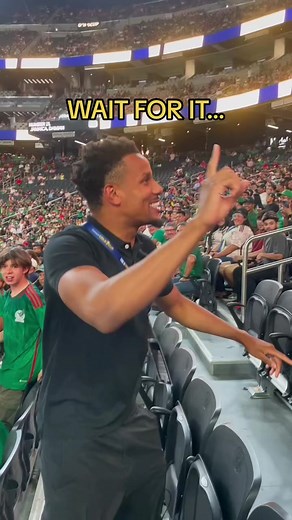We really started the wave at the Jamaica vs Mexico game 😅🇯🇲🇲🇽 #concacaf #goldcup