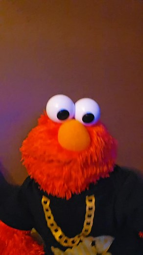 Engaging Puppet Performance with Furry Character