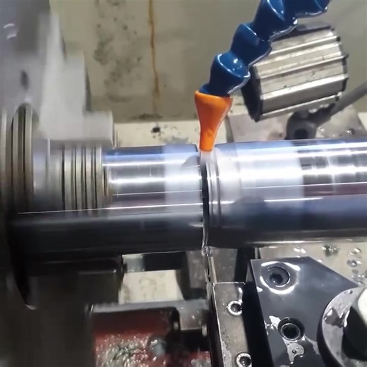 961K views · 20K reactions | Repairing A D8 Bulldozer Hydraulic Cylinder | Cutting Edge Engineering Australia | Facebook