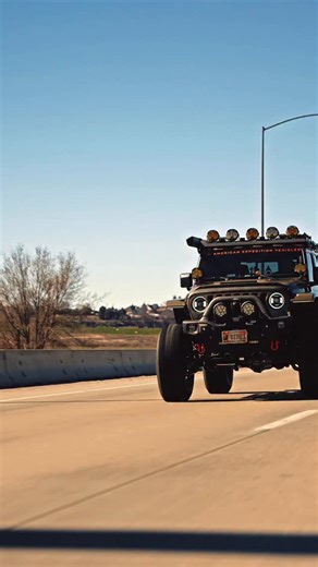 Angry Goat 🐐🐐🐐 Built by: @trax_customs Motor: @dodgeofficial Crate 392 Hemi swap Lift: @evo_mfg 3-5 Pro enforcer kit with @kingshocks Axles: @dynatrac Prorock XD 60/60 with air lockers, 4.88 gears steering bars, skid plates @arb4x4usa compressor kit @psc_performance_steering steering conversion kit with assist ram Wheels: @blackrhinowheels 17x9.5 Arsenal black and sand Tires: @toyotires 40x13.50r17 Open Counrty M/T @tomwoodsdriveshafts front and rear @ivdsuspension bump stop kit #jeepgladiato