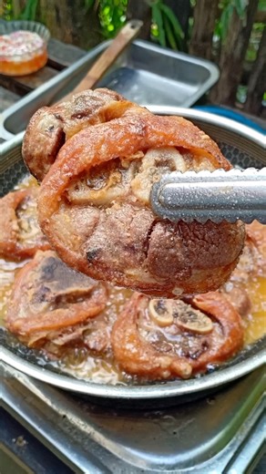 Crispy pata slice | Chef Noy