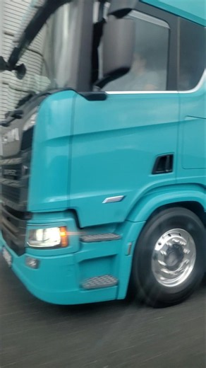 Turquoise Power: The Sleek Scania Super R450 in Action! 🩵🚛