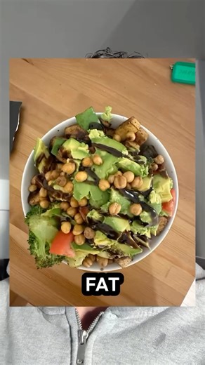 Fix Up on Instagram: "What you eat matters. Don’t neglect food groups, build balanced plates, and choose meals you actually enjoy. That’s how you stay consistent. If you need help structuring yours, message me 🤝"