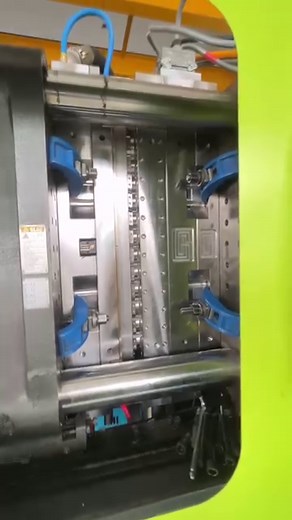 25K views · 235 reactions | Injection Molding Machine | China Today الصين اليوم | Facebook