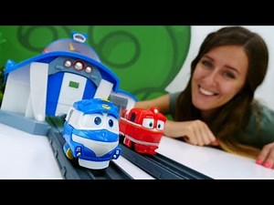 Guardería Infantil - Robot Trains en español. Trenes de juguete