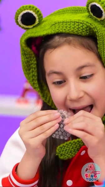 🐸 Craft Your Way Through Nature: Explore the Frog Life Cycle! 🎨🌱 #Shorts #Kids