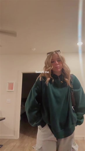 Heyitshaylie (@hey.its.haylie_)’s videos with original sound - music