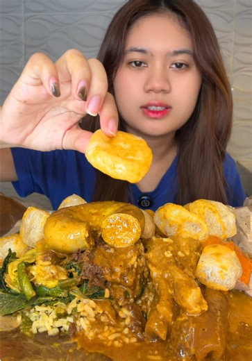 Ternyata yang dibungkus lebih enak!! Daebak! #mukbangeatingshow