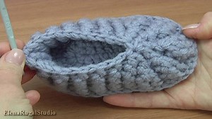 166K views · 1.4K reactions | Work with reverse single crochet trim! These crochet baby booties are just too cute! Learn how to crochet baby booties, sandals, and more footwear for little ones with these free patterns. | Crochet Elenarugalstudio | Facebook