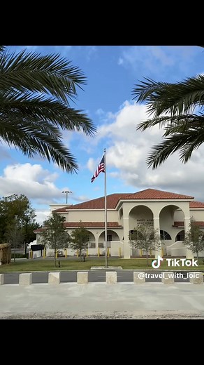 Have you explored Key Biscayne yet? 🏝️✨ From iguanas and stunning beaches to breathtaking views of downtown Miami, this little slice of paradise is a must-visit! 🌊 Take the scenic bridge and discover why Key Biscayne is a local favorite. 🌅 #KeyBiscayne #MiamiViews #FloridaParadise #BeachEscape #creatorsearchinsights #lighthouse #staycation #beachday #miamivacation #thingstodowithkids #traveltiktok #traveler #beautifulbeach #miamitips