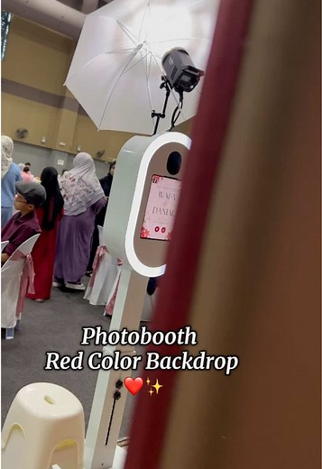 Stunning Red Backdrop Ideas for Your Wedding