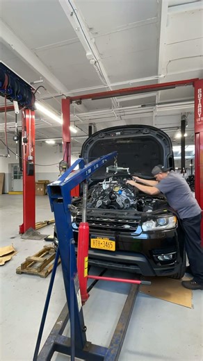 Land Rover sport engine installation