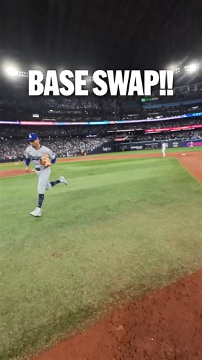 How a mid-inning base swap goes down! #WorldSeries edition 🤩 | MLB