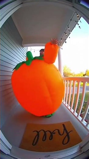 Thief Gets TRAPPED in INFLATING Costume Box! (Hilarious FAIL! 🤣)#shorts