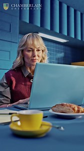 Around every corner, our nursing students are provided with a care and support to lift them up and guide them through. | Chamberlain University