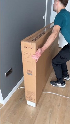SONY BRAVIA 65” TV UNBOXING.￼ #sony #bravia #sonytv #sonypictures #65inch #bracket #sonygmaster