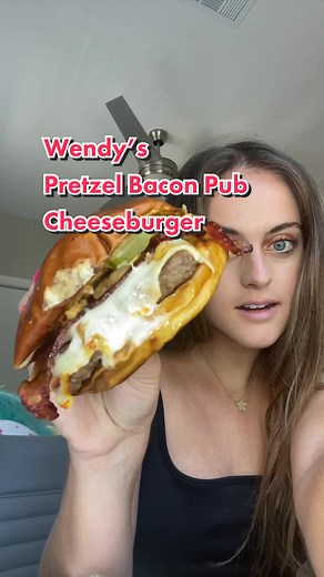 Wendy's Pretzel Bacon Pub Cheeseburger Review