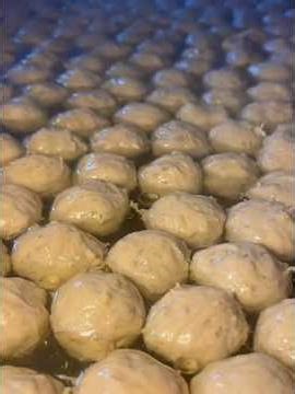 The process of making beef meatballs