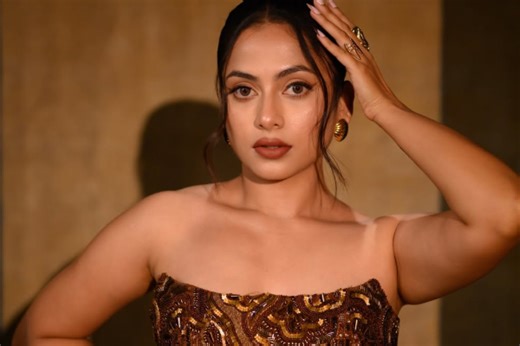 சீரியலில் ஹோம்லியாக நடித்து வரும் நடிகை மதுமிதாவா இது.. கிளாமர் போட்டோஷூட்