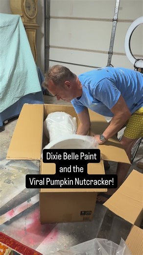 Happy Halloween from Dixie Belle Paint Company! 🎃🖤 This giant pumpkin nutcracker is serving up major spooky season charm — painted head to toe with Chalk Mineral Paint for rich color, smooth coverage, and a velvety matte finish that’s perfect for creative projects like this. Here’s why Chalk Mineral Paint is a Halloween favorite: 🖌️ Adheres to almost any surface — just clean and paint! 🎨 Comes in over 80 pigment-rich colors for endless possibilities. 🌟 Easy to blend, layer, and distress for