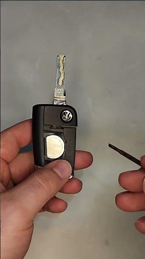 Mk 7 VW Key Fob Battery Replacement