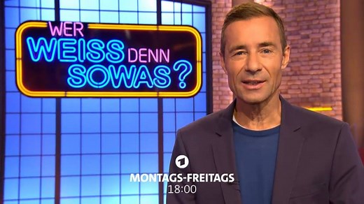 2.8K views · 93 reactions | Wer die ARD Quiz App noch nicht hat: Bitte jetzt herunterladen, denn dann könnt Ihr heute Abend live mitspielen und Euch mit Bernhard Hoecker und Elton messen! Wir freuen uns, wenn Ihr dabei seid! | Wer weiß denn sowas? | Facebook