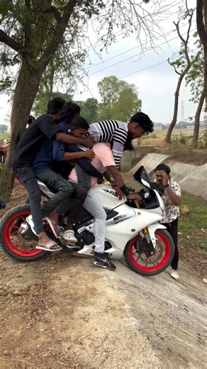 YAMAHA R15 M FULL MODIFY 😱🖤🔥#rider#bike #riderlife #superbike #wheelie#trending #yamaha #mt15#modify