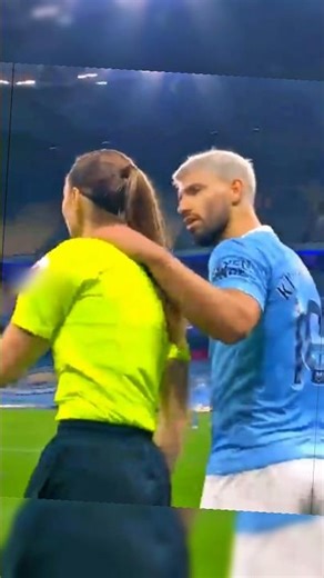 Why did the players get into an argument with this female referee 🤡 #shorts #football