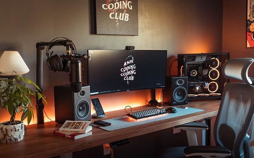 【桌面美学】在家工作的电脑桌面哲学05---几个比较完美的案例（10月19日更新）