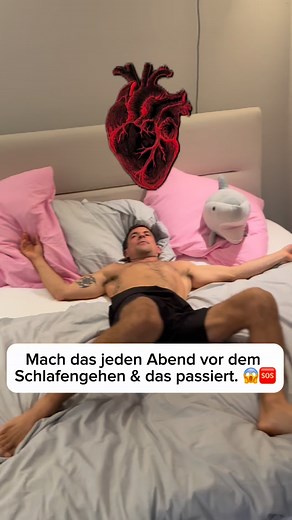 7K views · 780 reactions | Kommentiere „Routine“ für die perfekte Abendroutine. Mach diese 60-Sekunden-Movements im Bett – jeden Abend. Weniger Stress, besserer Schlaf, ruhigerer Kopf. | Yannic Seidenberg | Facebook