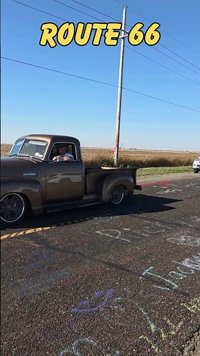 Cruising Classic Cars on Route 66 in Texas!