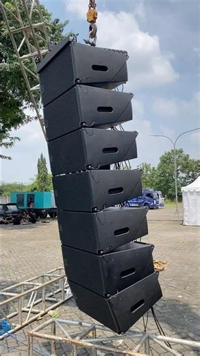 Line array JBL SRX 910 LA