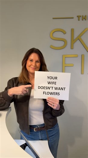 Valentine’s Day Specials at TSF | Feb 1–14 ✨ Buy $100 in gift cards→ get a $20 voucher ✨ Spend $250 on products → receive a FREE Hydrinity Luxe Lip Hydrator ($48 value) treat yourself or someone you love 💘 | The SKIN FIX