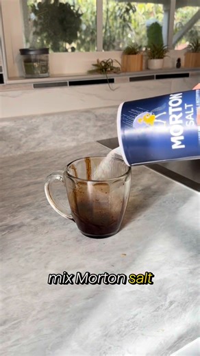 1.7K views · 5 comments | Spring clean your coffee cups! This easy salt hack is a natural way to remove stains from cups and carafes! Like, and save to give it a try!☕️蓼✨ #MortonSalt #SaltTip #HomeCleaningHack #SpringCleaning #CoffeeStain #MortonSaltStainRemover | Morton Salt | Facebook