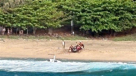 Helicopter crashes into ocean off Hawaii coast, leaving multiple dead and injured