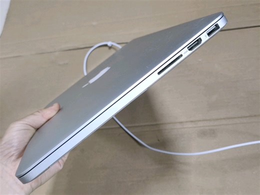 13.3英寸苹果笔记本电脑A1502轻薄款，admin的MacBook pro（视网膜显示屏），2015年，2.7GHz双核Intel Core i5599
