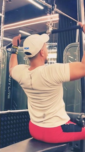 A strong back is a symbol of unwavering strength and resilience. #chaudhary #backday