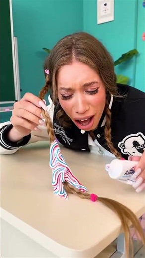 Toothpaste Hair Is The New Trend Move !😅👱‍♀️ #prank #toothpaste