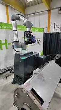 Schleifroboter UR20 + Suhner + Positionierer
