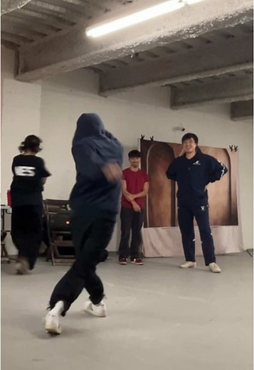 Melbourne Shuffle Dance Moves Explored