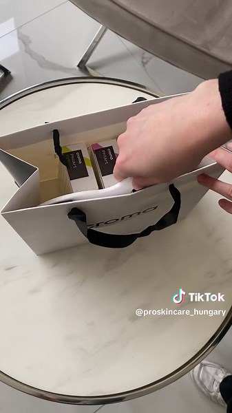 PhilArt: Polinukleotides töltőanyagok elérhetőek nálunk😁 #proskincare #proskincarehungary #fyp #foryou #philart #polynucleotides