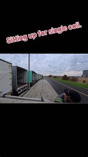 Sitting up for the reload before heading to Ghent,KY. #vlog #flatbedgang #truckertok #securementisimportant