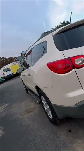 🔥 FOR SALE – 2011 Chevrolet Traverse LT 🔥