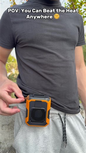 Heat stops controlling the day. Comfort comes with me 😮‍💨 Get yours in my bio #beattheheat #portablefan #summerfinds #dailycarry #lifehack