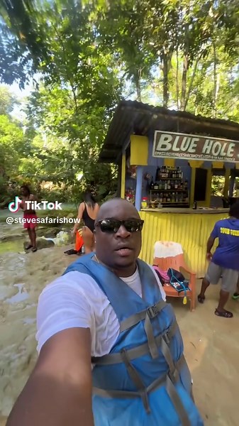 Exploring the Floating Bar in Ocho Rios, Jamaica