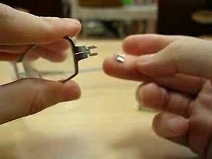 ic!berlin（アイシーベルリン）テンプル交換方法byポンメガネ