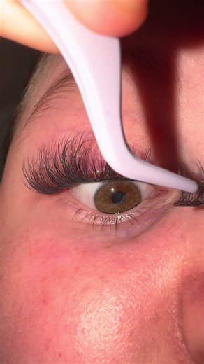 Quick Tips for Easy Lash Clusters Application