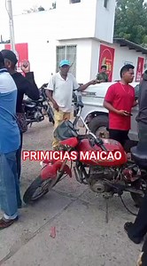 413K views · 6K reactions | #Maicao Nos reportan un accident3 en el barrio el Carmen exactamente en la calle 14 cra 23. Dónde un carro no respetó la señal de pare logrando impact4r con una motocicleta en el que iban unos hombres de la etnia wayuu en aparente estado de alicoramiento. Seguiremos informando | Primicias Maicao | Facebook