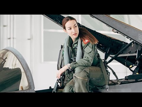 La Femme F/A-18 pilote de chasse Suisse: Capitaine Fanny Chollet (Swiss First Female Fighter pilot)